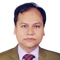 passport picture of an associate of the center for nanotechnology