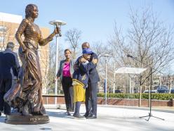 President Jenkins unveils the Fanny Jackson Coppin statue with Dr. Florine "Peaches" Camphor '53.