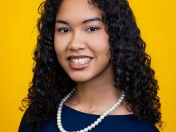 Arianna Roman Headshot