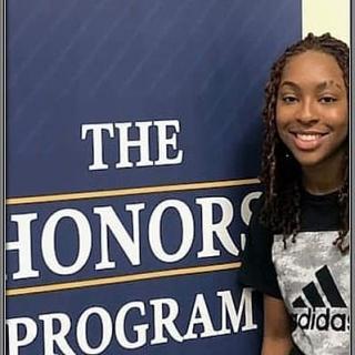 Ashanti Davis honors program sophomore of 202