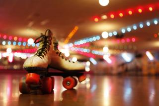 Roller skates under the lights
