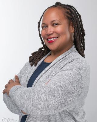 Latanya Carter Headshot
