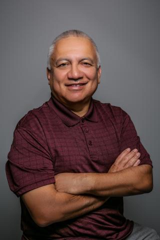 Professor Manuel Gonzalez headshot